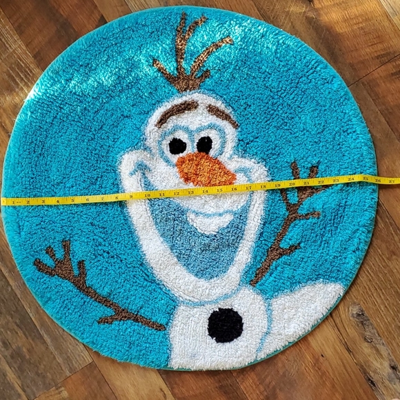 SOLD!! OLAF !! Frozen Area Decorative Rug - Picture 2 of 8
